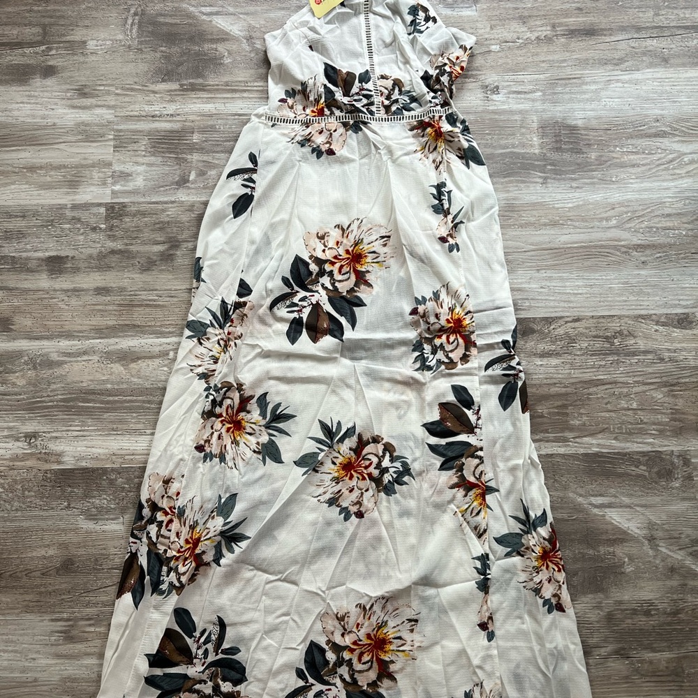 NWT Women’s Floral Patterned Maxi Dress Size XL